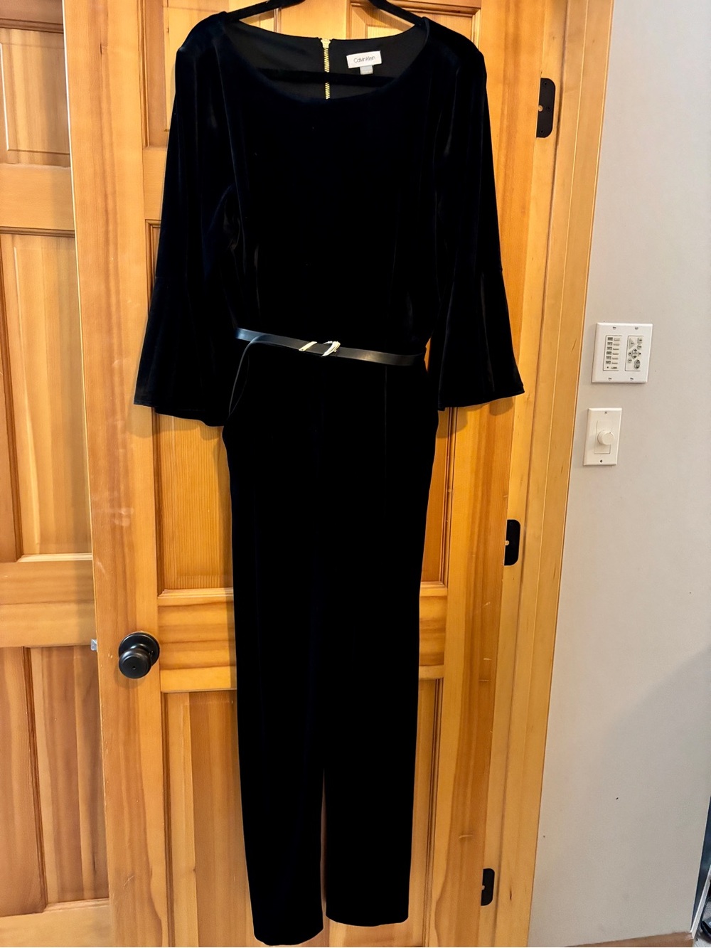 Calvin Klein Black Velvet Long-Sleeve Belted Jumpsuit 18W Like New!